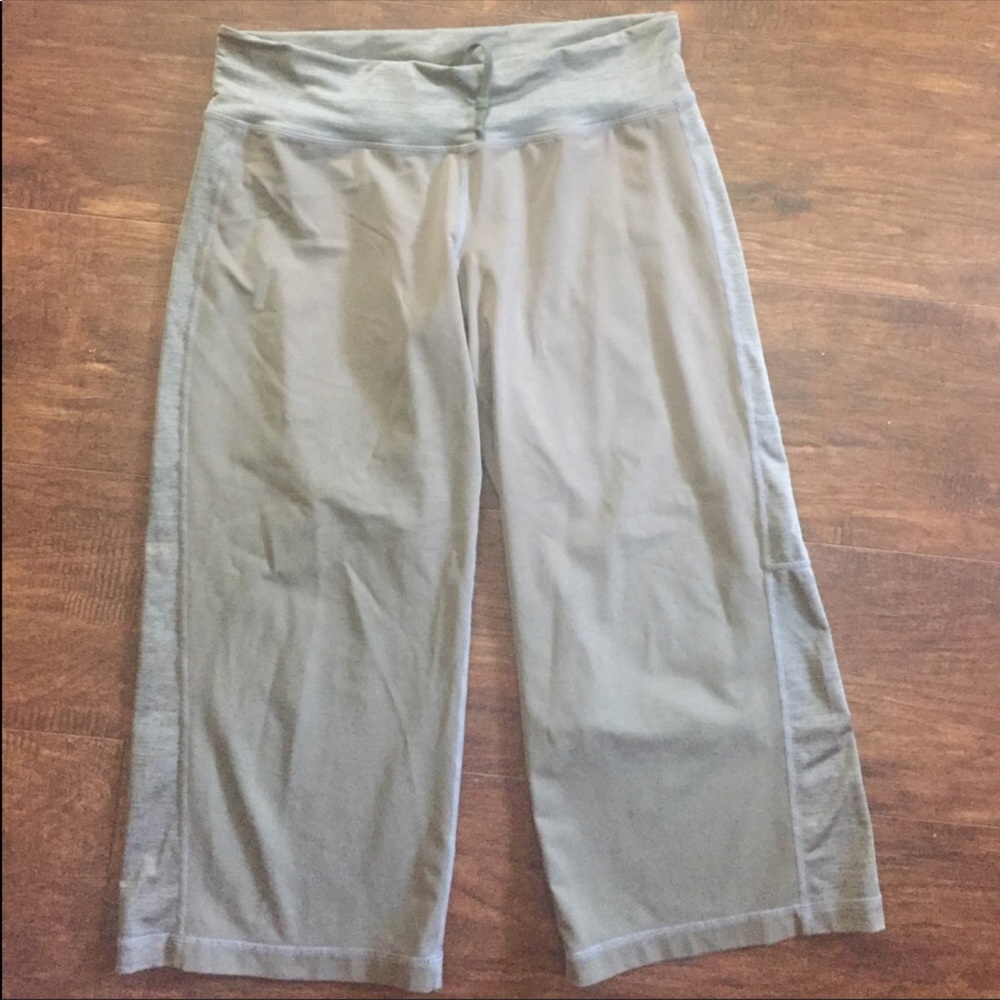 Lululemon crops